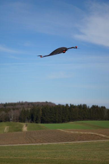 Luftkraft Technologies - TC-Falke, side view in flight II